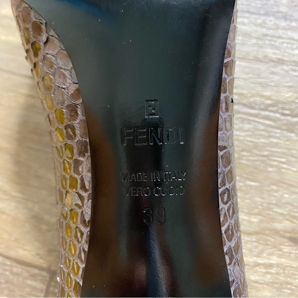 NWB FENDI Rare Vintage Snakeskin Thin Kitten Heel Formal Shoes - Picture 10 of 10